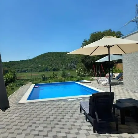 Sunshine Villa